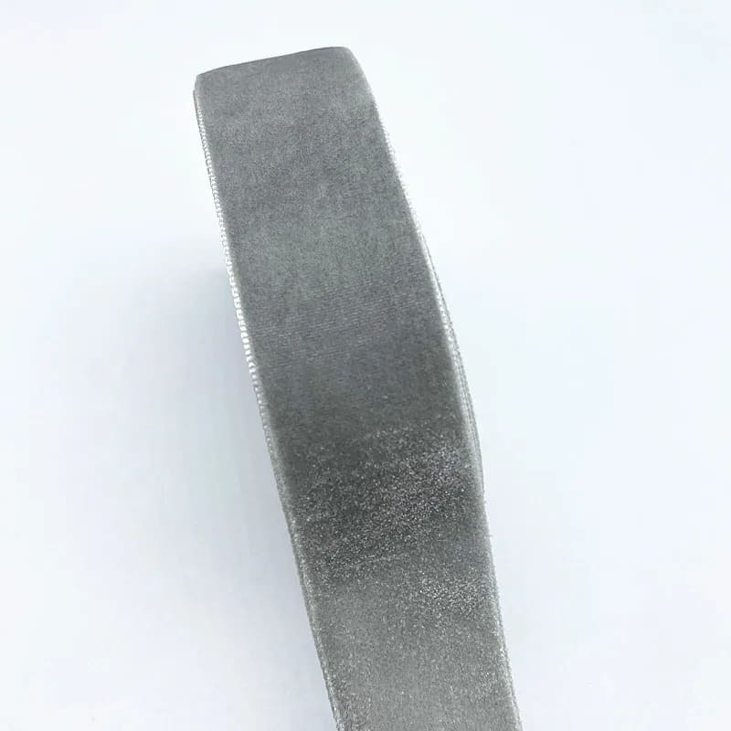 ruban fixation tresse de lit gris clair